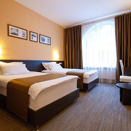 Schiller Hotel Kamjanske Eksteriør billede