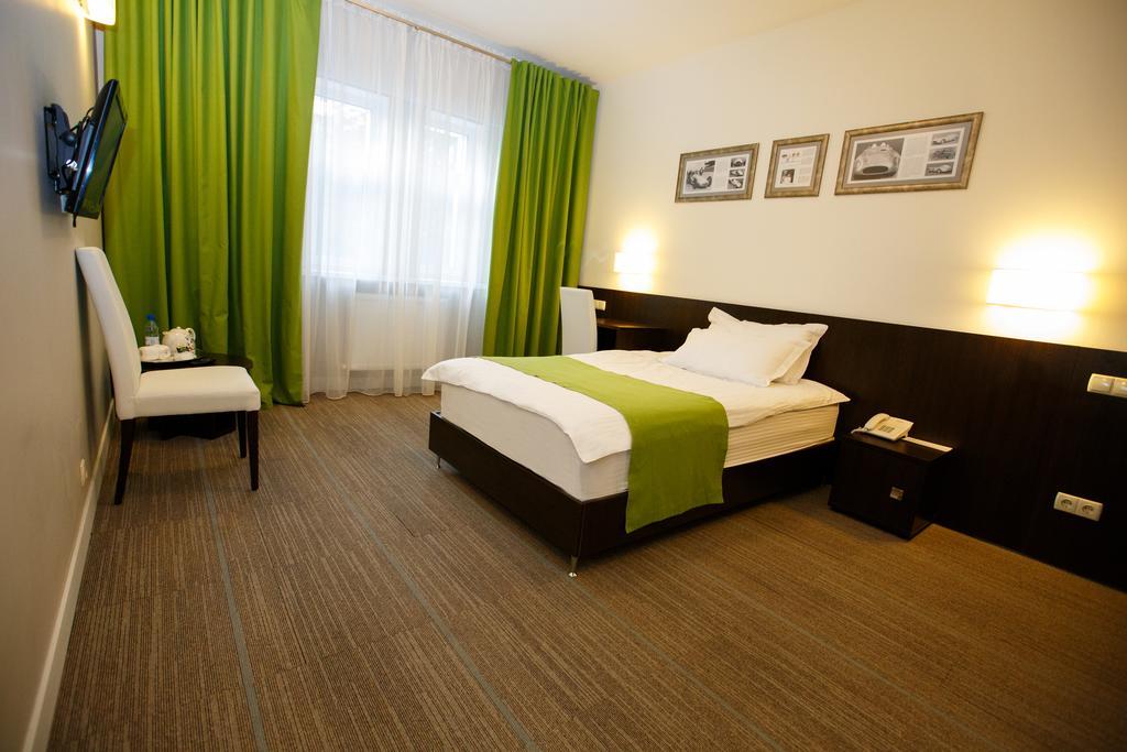 Schiller Hotel Kamjanske Værelse billede