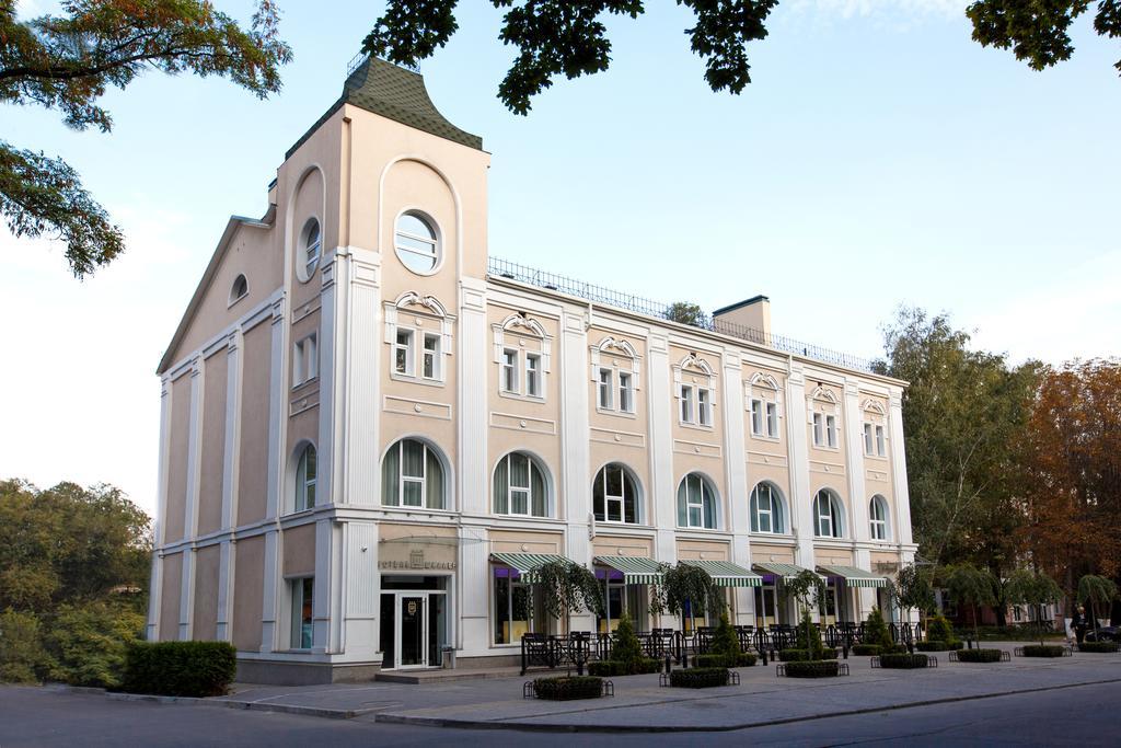 Schiller Hotel Kamjanske Eksteriør billede