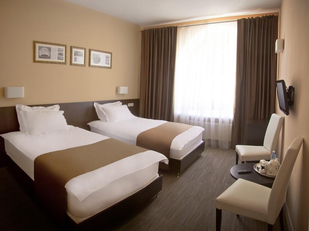 Schiller Hotel Kamjanske Værelse billede